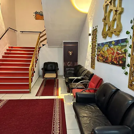 Nigrum Νεβσεχίρ